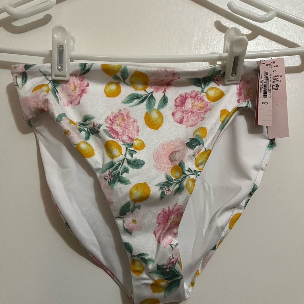 Victorias Secret Lemon Print Bikini Bottoms - XS - New